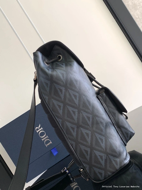 Tony Luxuries diro The Bag Sling Hit Road 0723